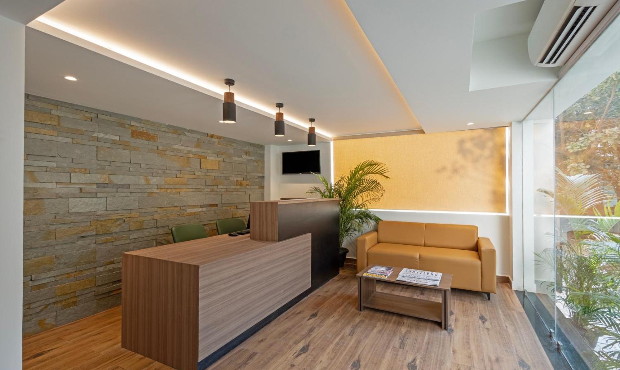 Hotel Treebo Premium Vapr Ashok Nagar Madrás Exterior foto
